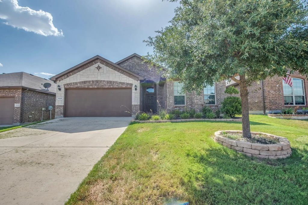 1225 Glen Court, Weatherford