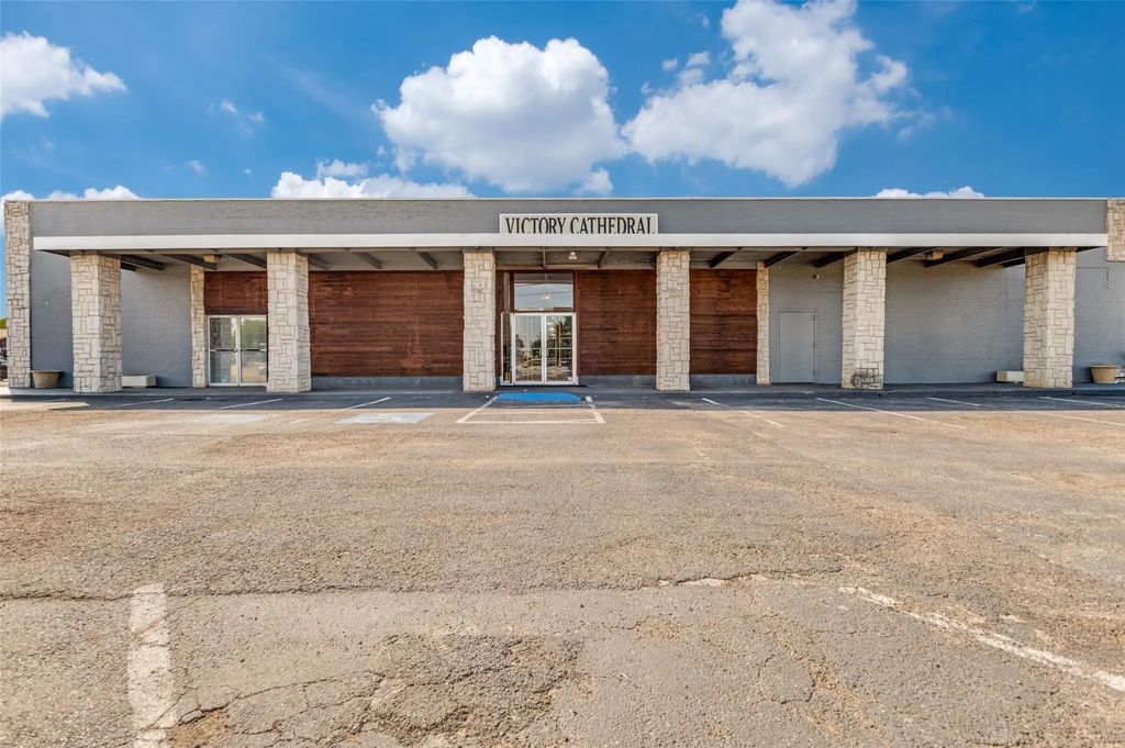 3407 N Westmoreland Road, Dallas