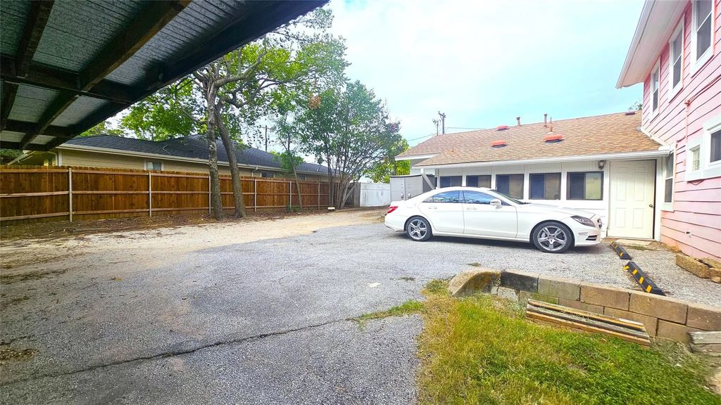 1015 S Welch Street D, Denton