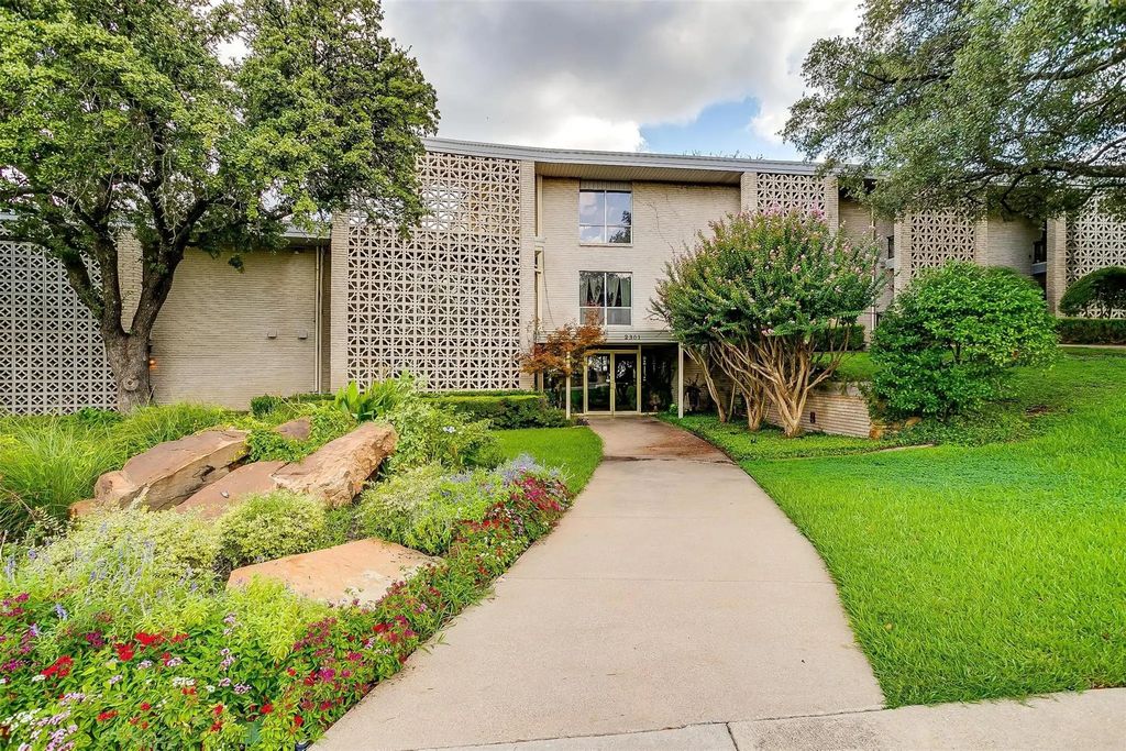2301 Ridgmar Plaza 16, Fort Worth
