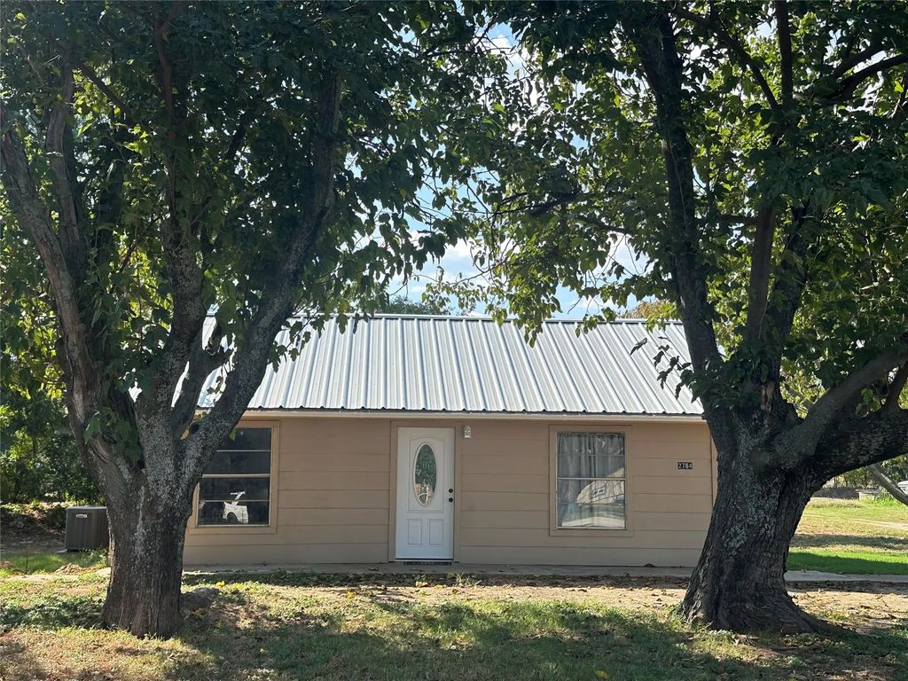 2764 W Highway 199, Springtown