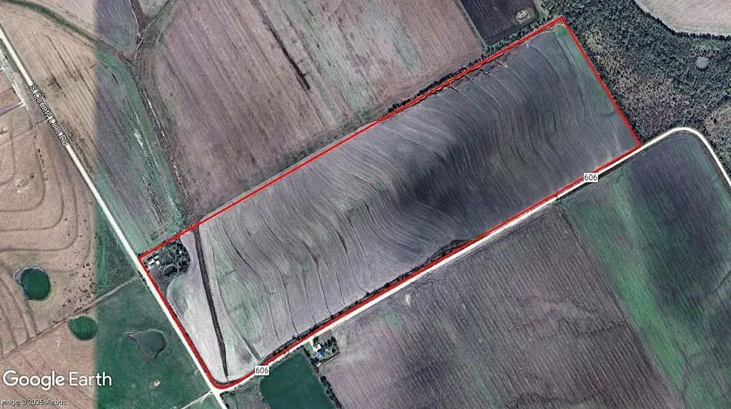 2199 S County Line Road, Mart