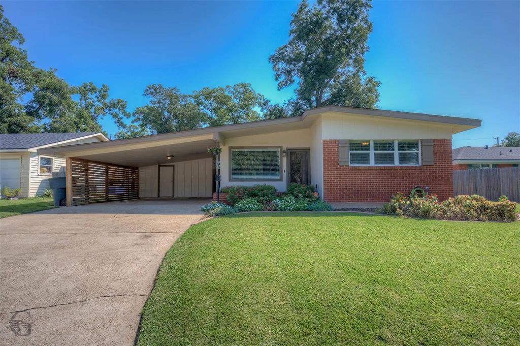 1615 Success Street, Bossier City
