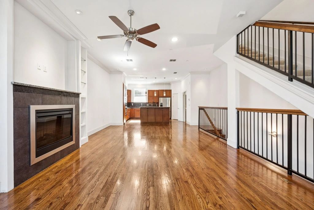 3200 Ross Avenue 15, Dallas
