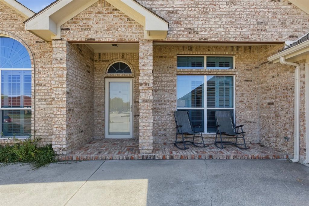 1505 Elika Court, Lewisville