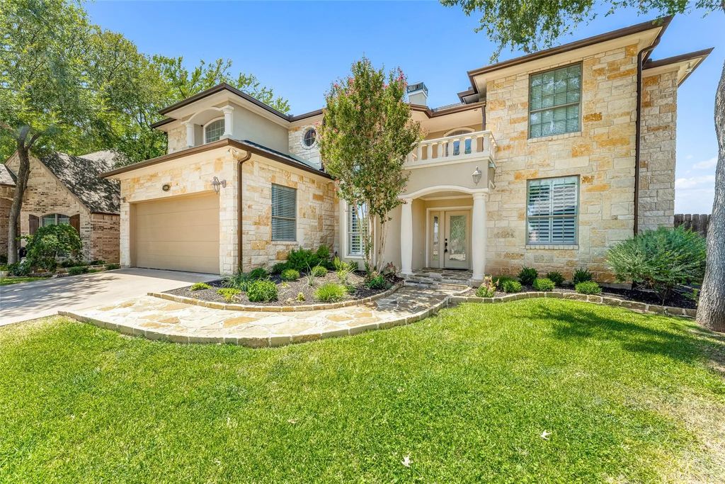 1325 Preston Trail Court, Granbury