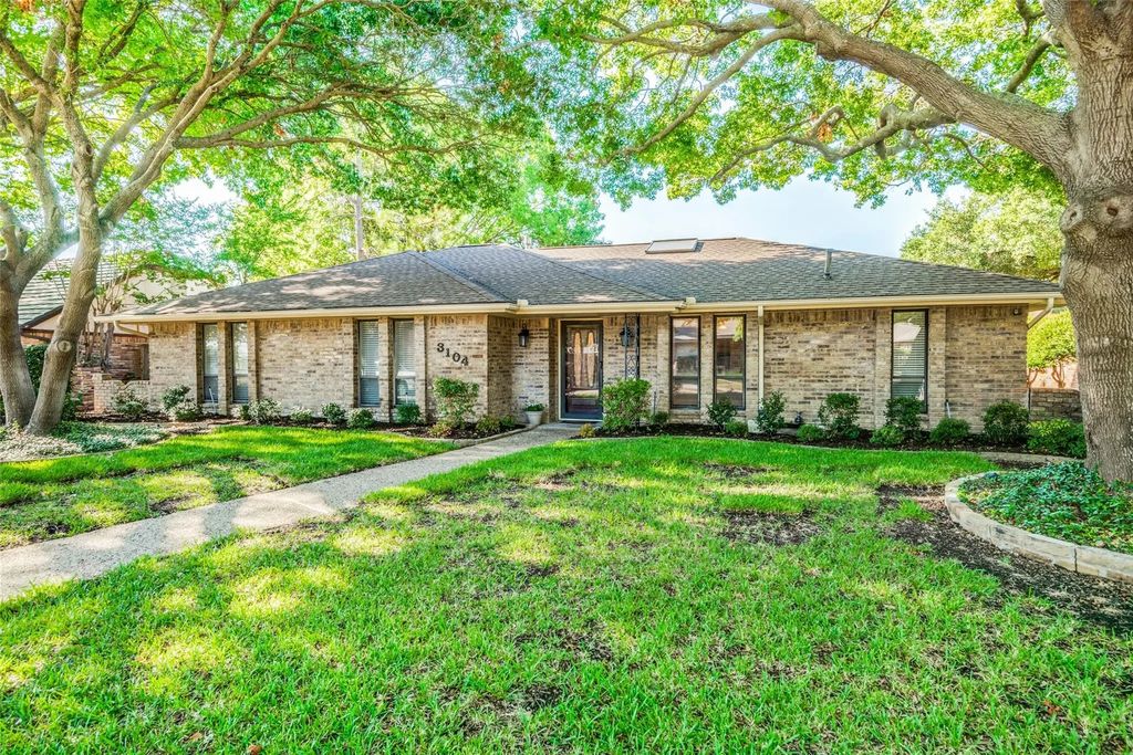 3104 Canterbury Drive, Plano