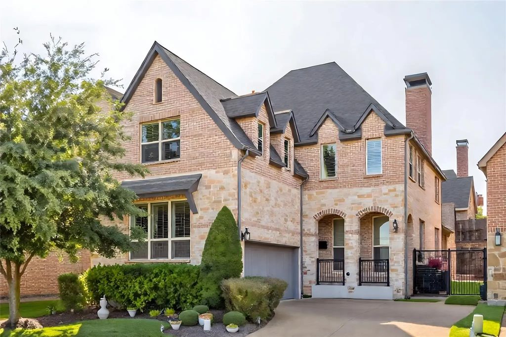 610 Evelake Court, Lewisville