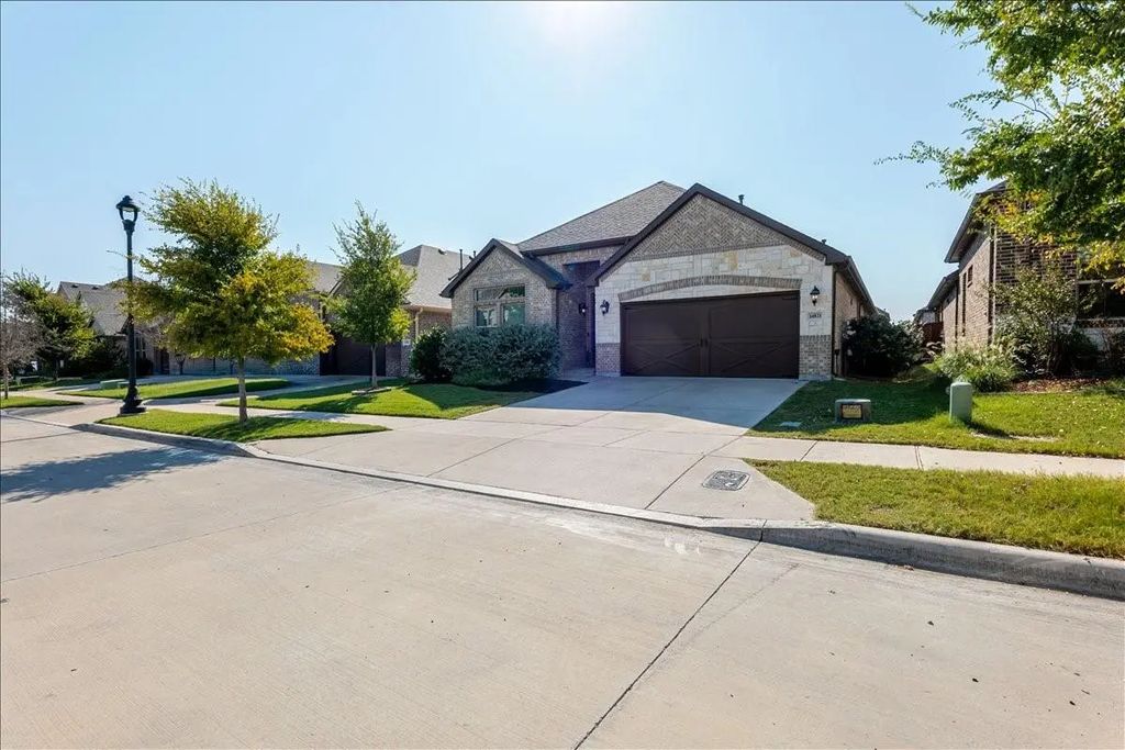 14821 Reims Way, Aledo