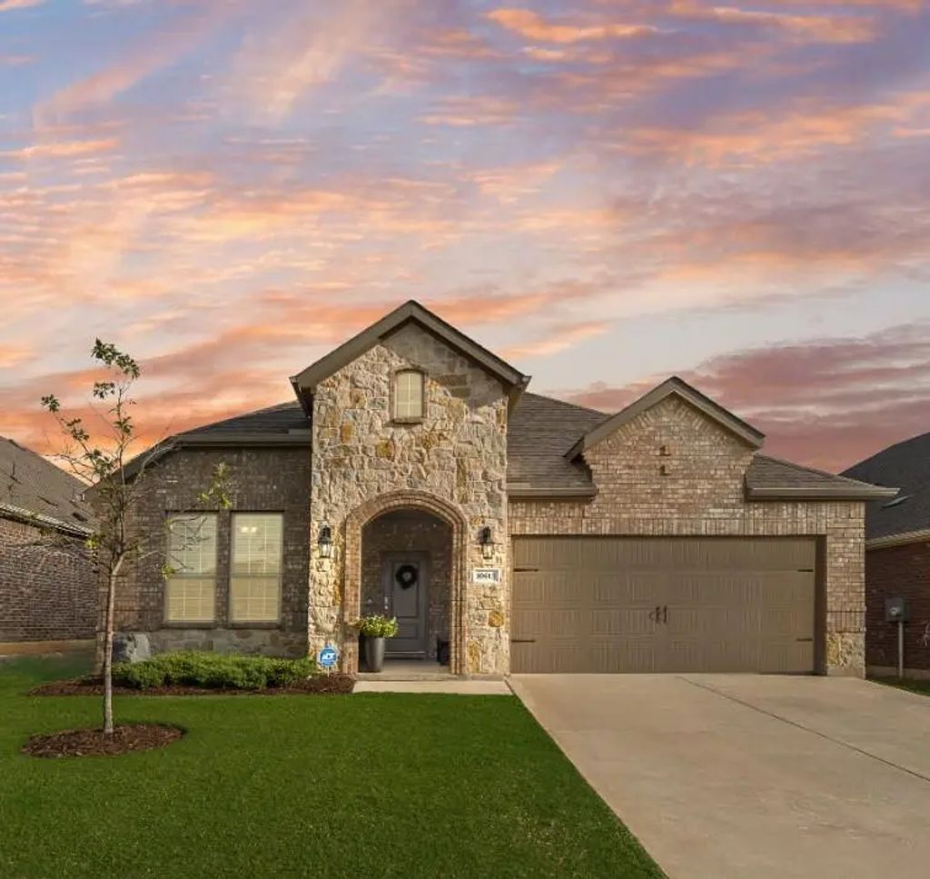 10613 Ponderosa Trail, Aubrey