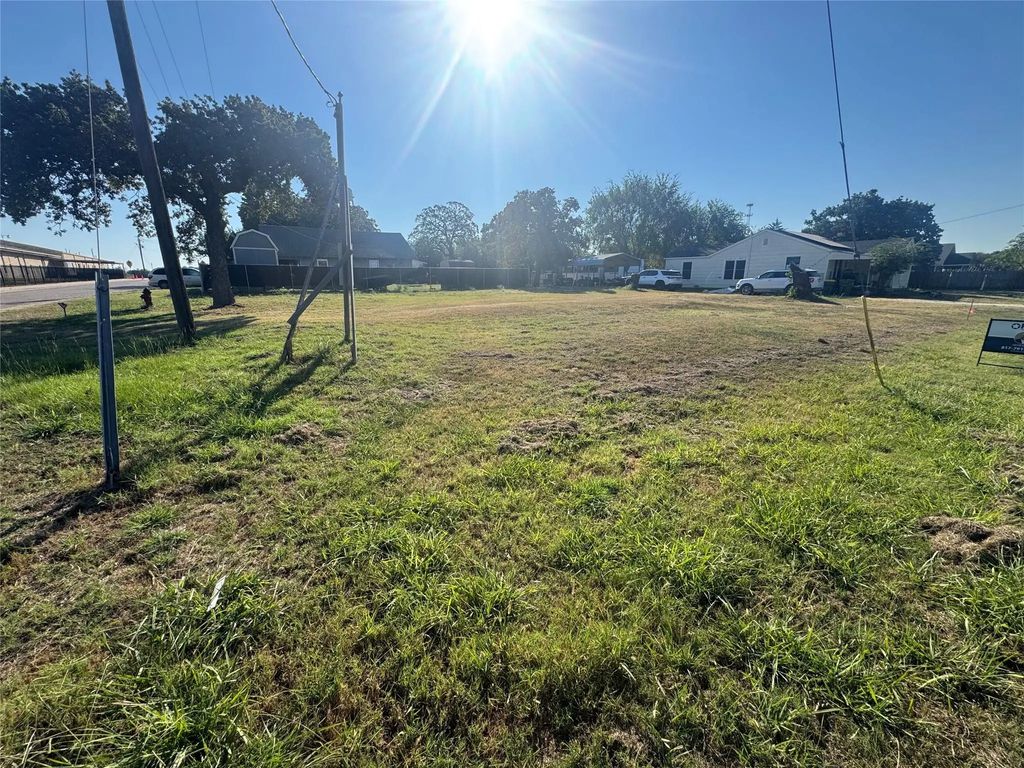310 N Barron Road, Covington