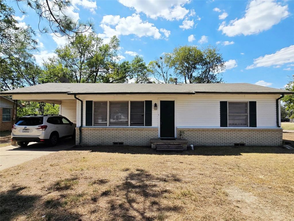 525 Maple Street, Commerce