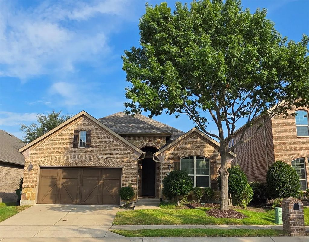 5594 Linhurst Court, Fairview