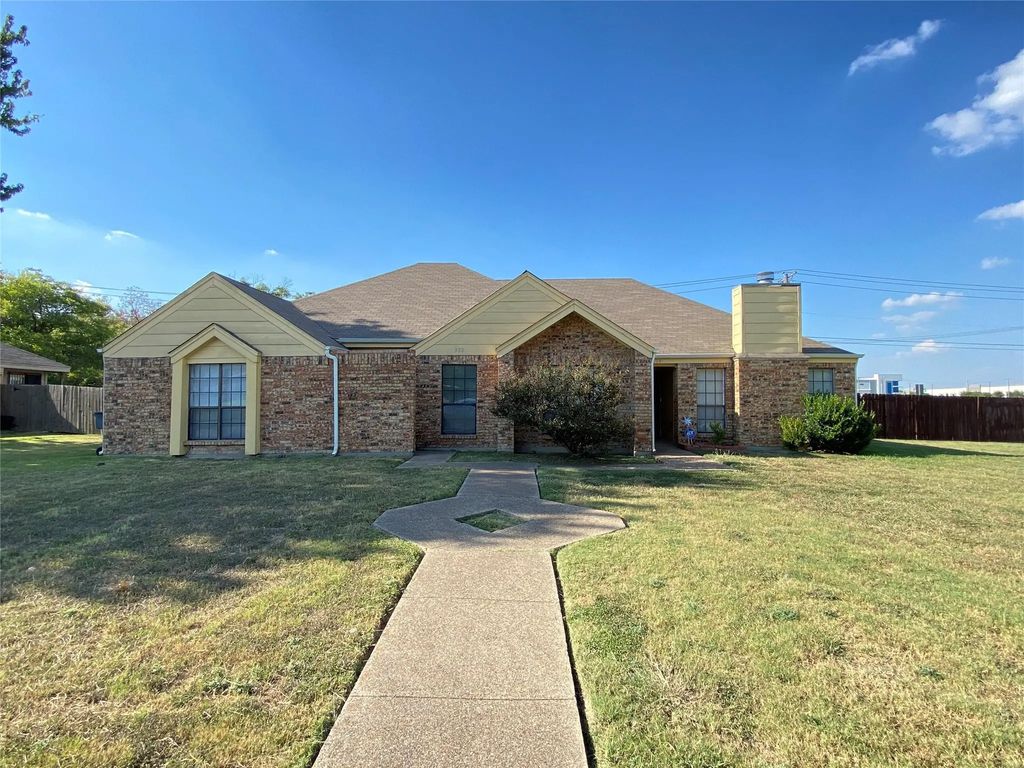 932 Westover Drive, Lancaster