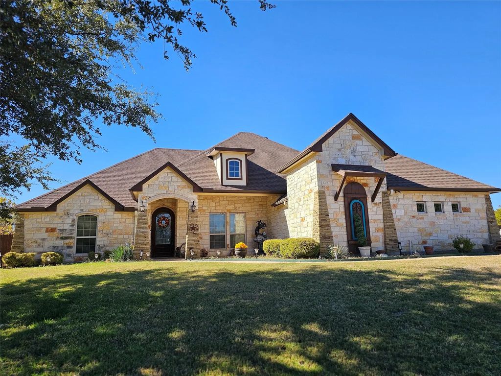 100 Rio Bravo Court, Weatherford