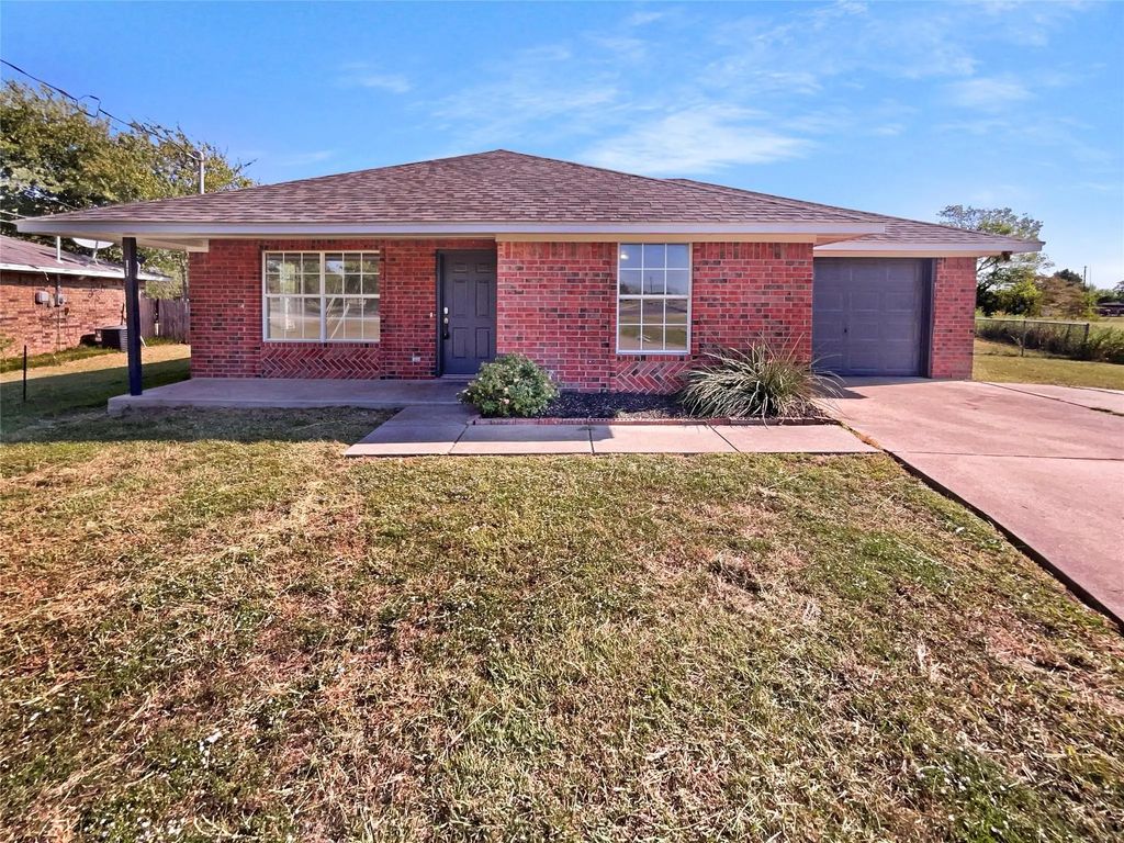 251 Green Acres Drive, Palmer