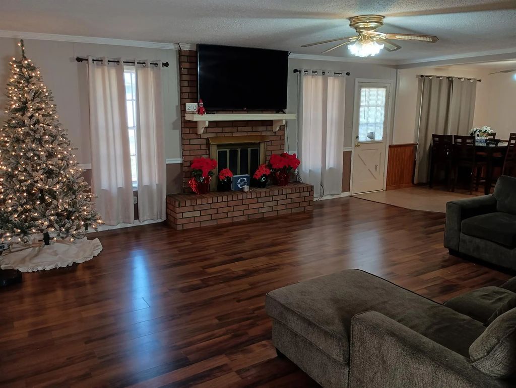 8823 Kensington Drive, Shreveport