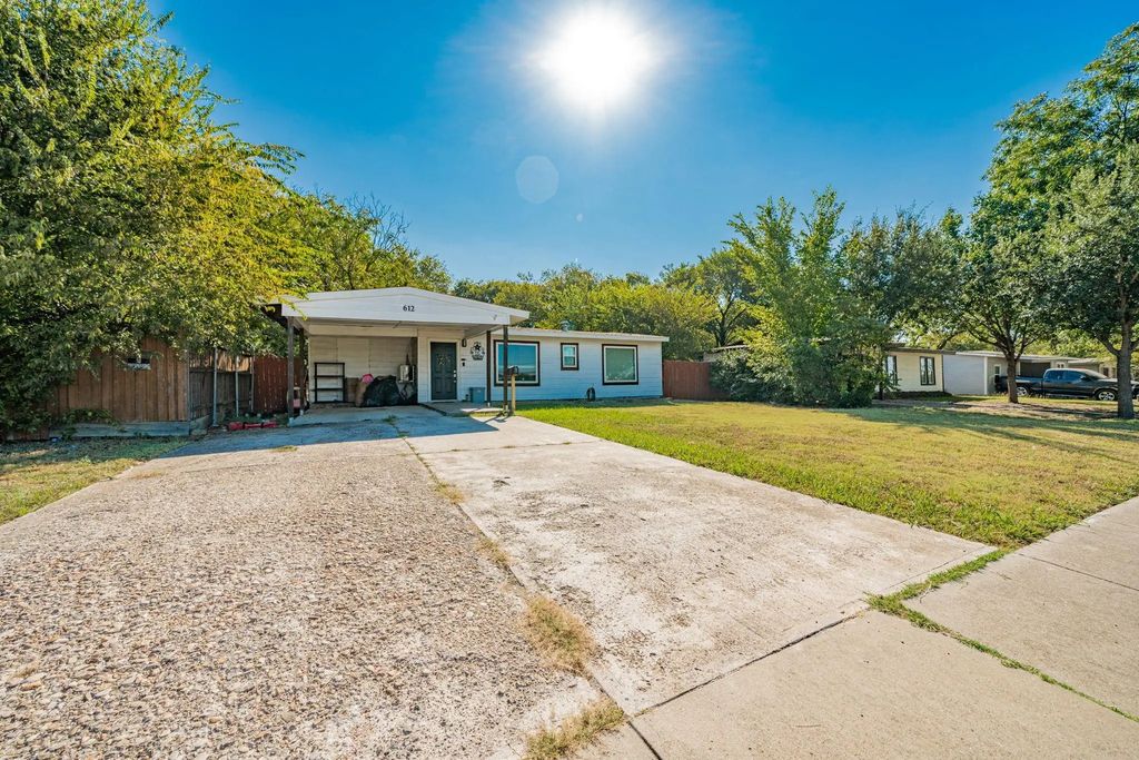 612 Wilkinson Drive, Mesquite