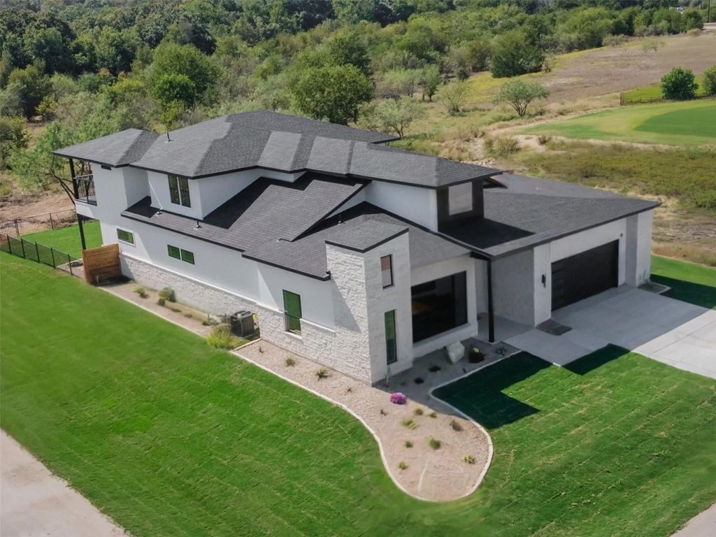 12301 Funk Court, Fort Worth