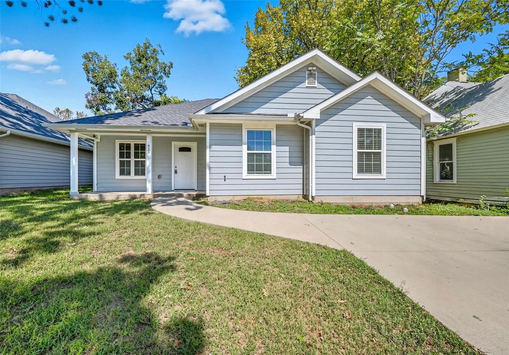 415 W Monterey Street, Denison