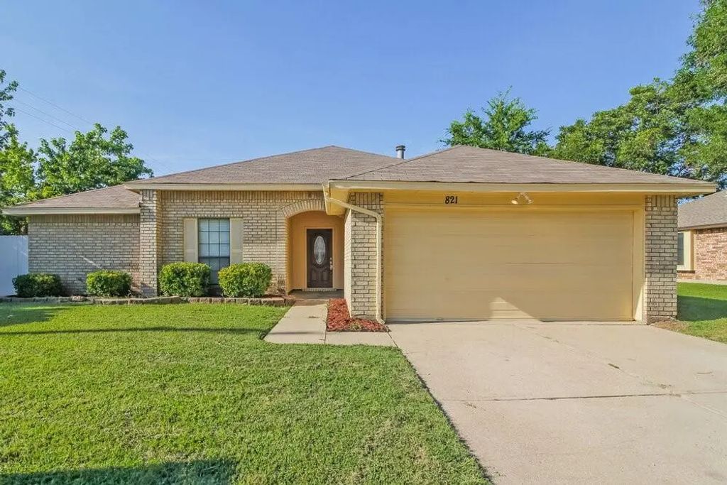 821 Clement Drive, Cedar Hill
