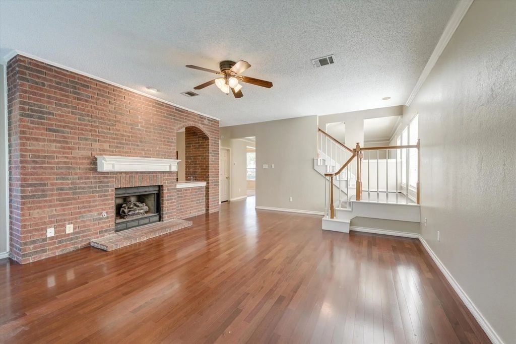 3322 Bridlewood Drive, Grapevine