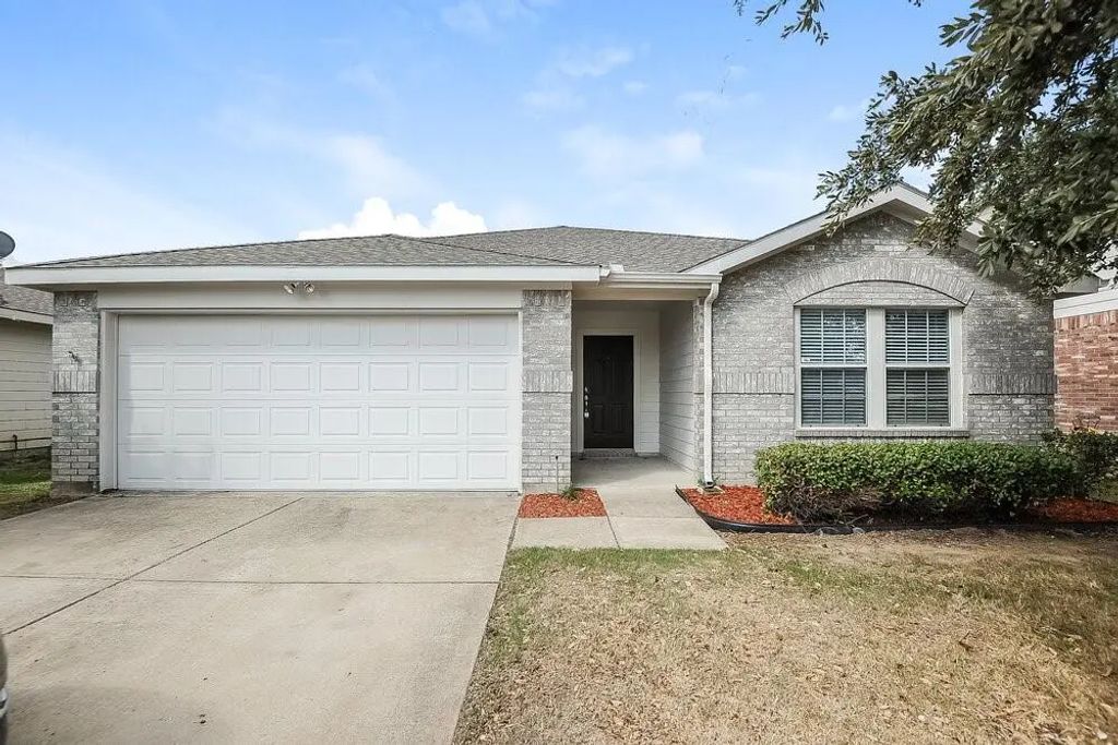1410 Post Oak Trail, Anna