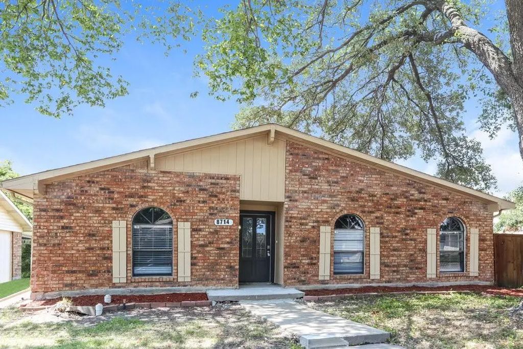 8714 Miami Drive, Rowlett