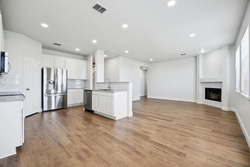 2720 Winterberry Lane, Little Elm