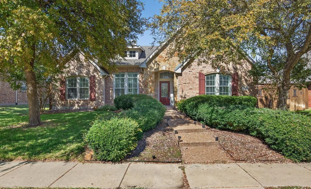 2338 Angel Falls Drive, Frisco