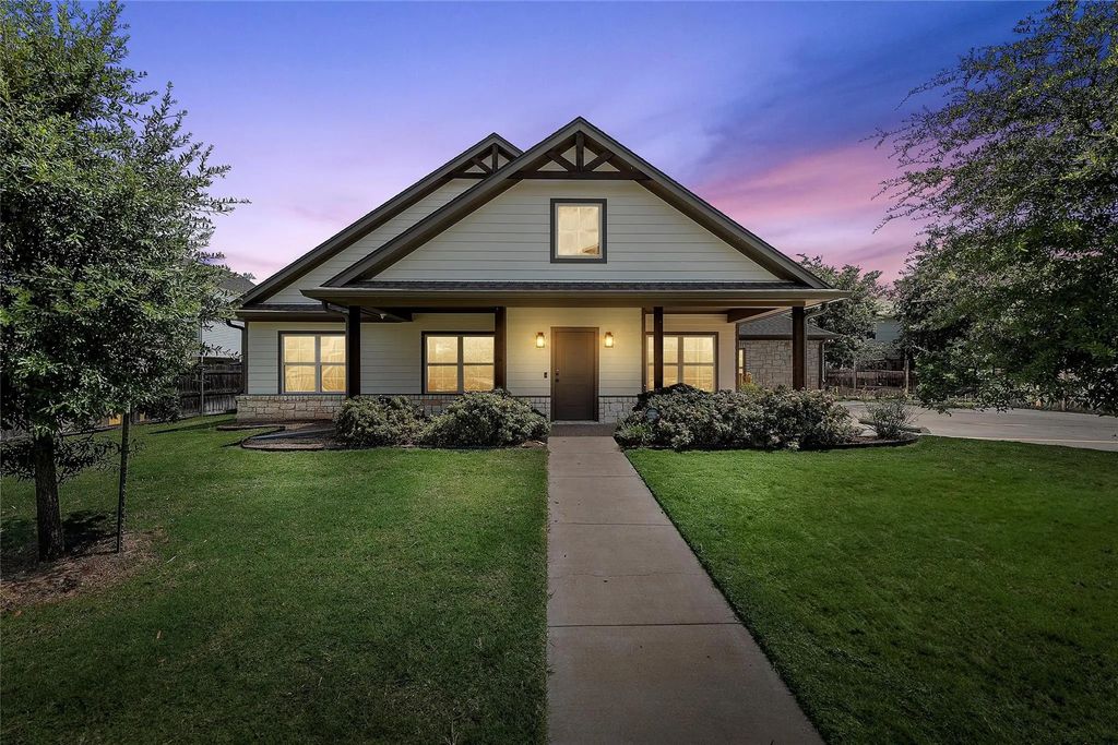 2114 S 11th Street, Waco
