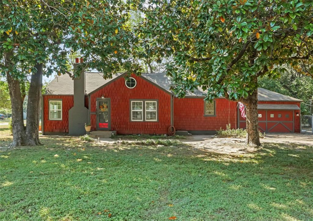 4901 Barbara Road, River Oaks