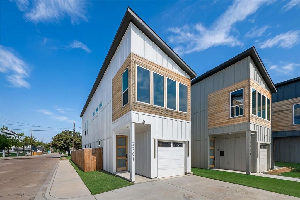 2701 Birmingham Avenue, Dallas