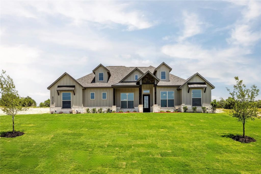 808 Dog Wood Road, Weatherford