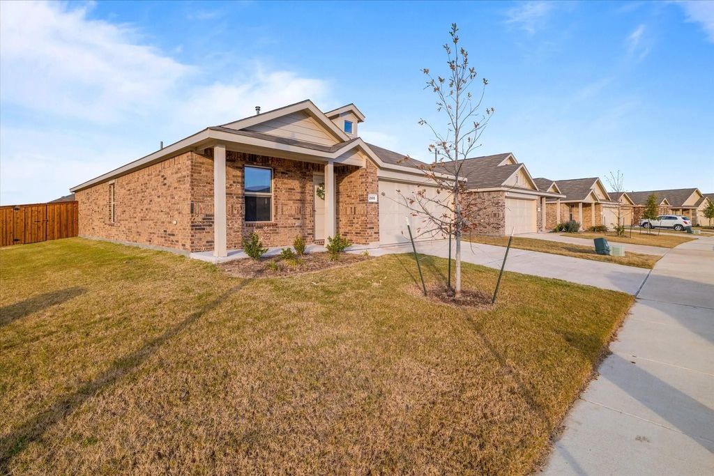 2805 Watchpoint Road, Little Elm
