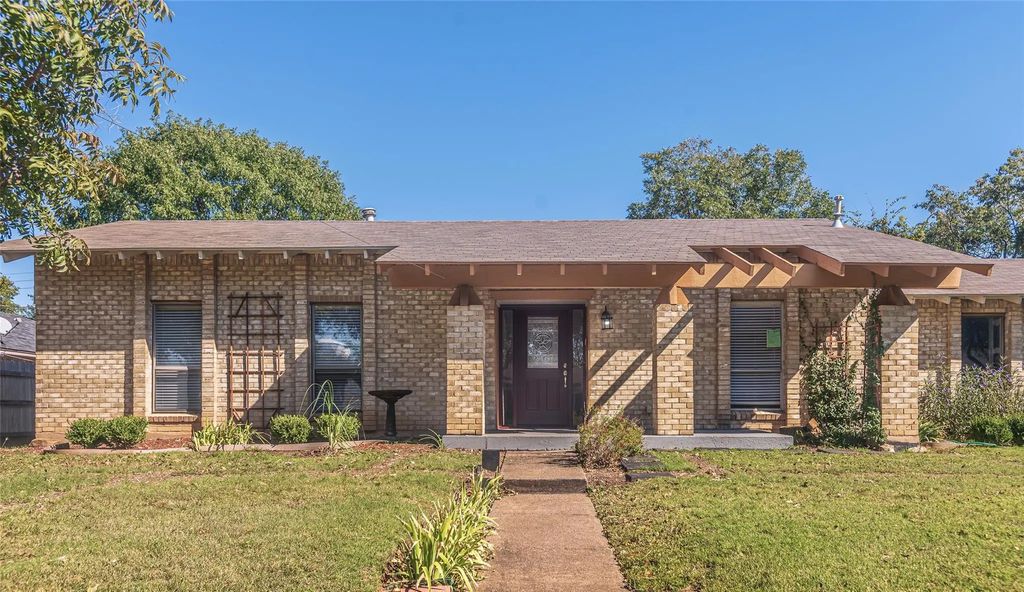 13128 Kerr Trail, Farmers Branch