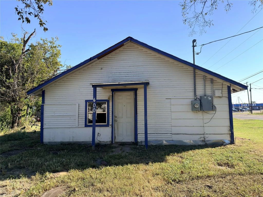 400 E 11th Avenue, Corsicana