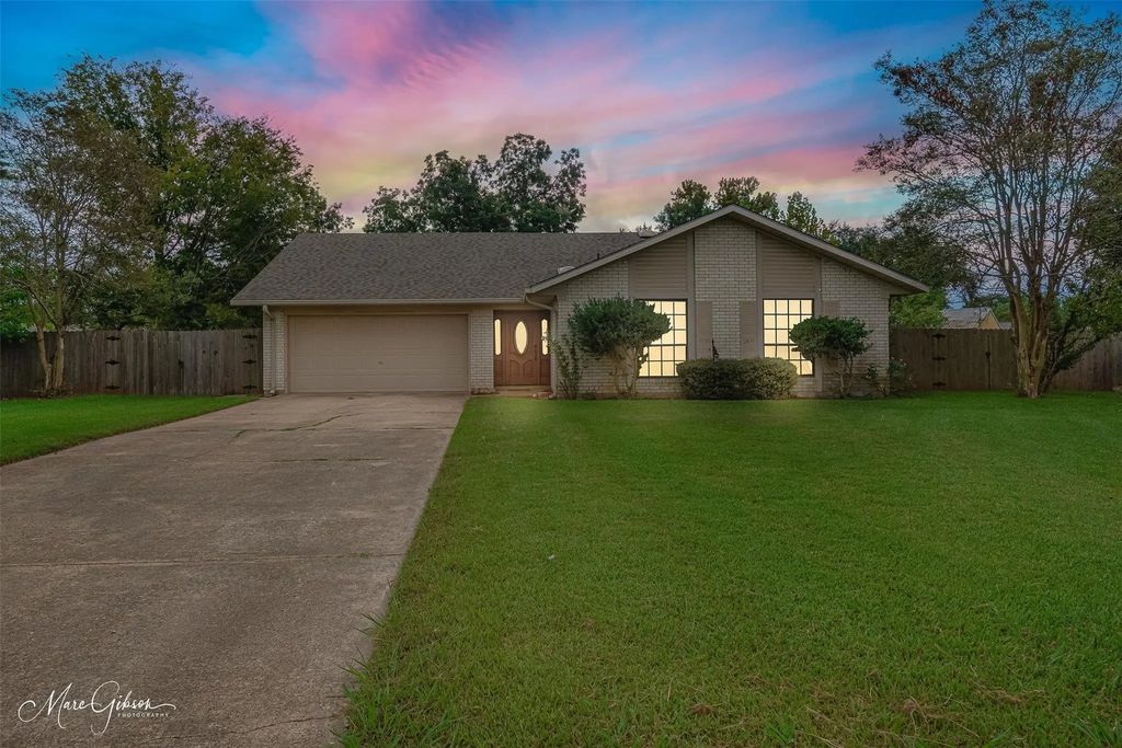 304 Walnut Circle, Bossier City