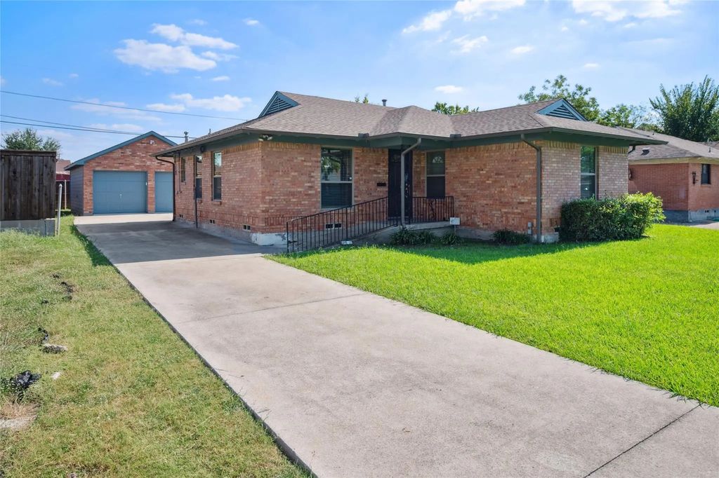 9982 Chireno Street, Dallas