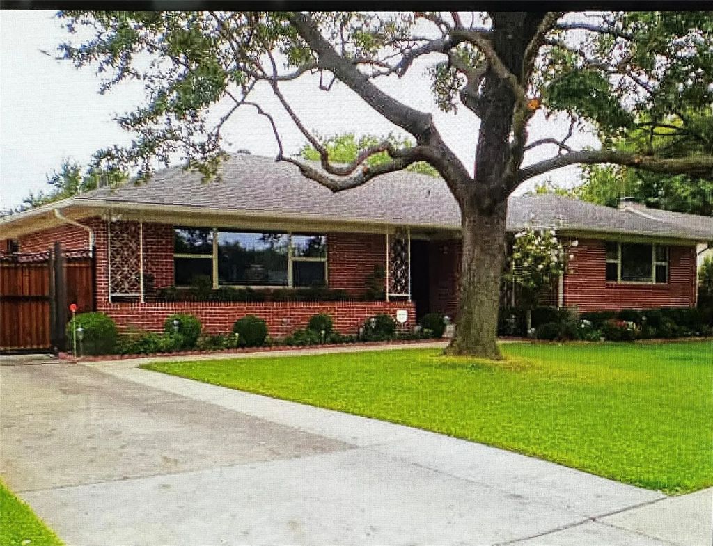 10526 Cromwell Drive, Dallas