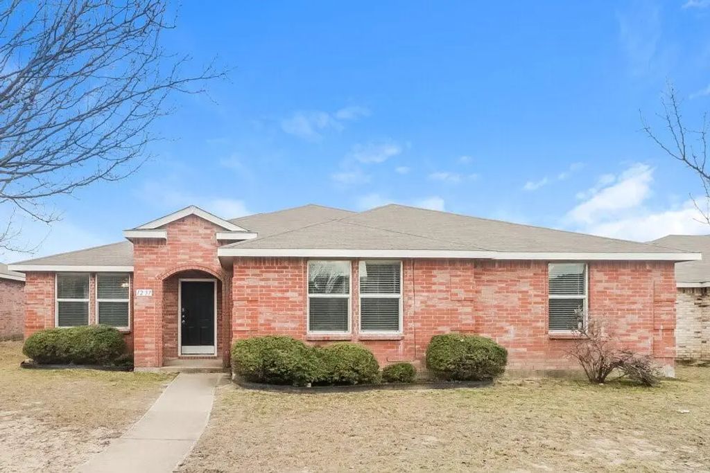 1237 Candler Drive, Lancaster