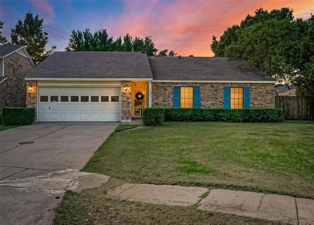 1823 Chestnut Court, Flower Mound