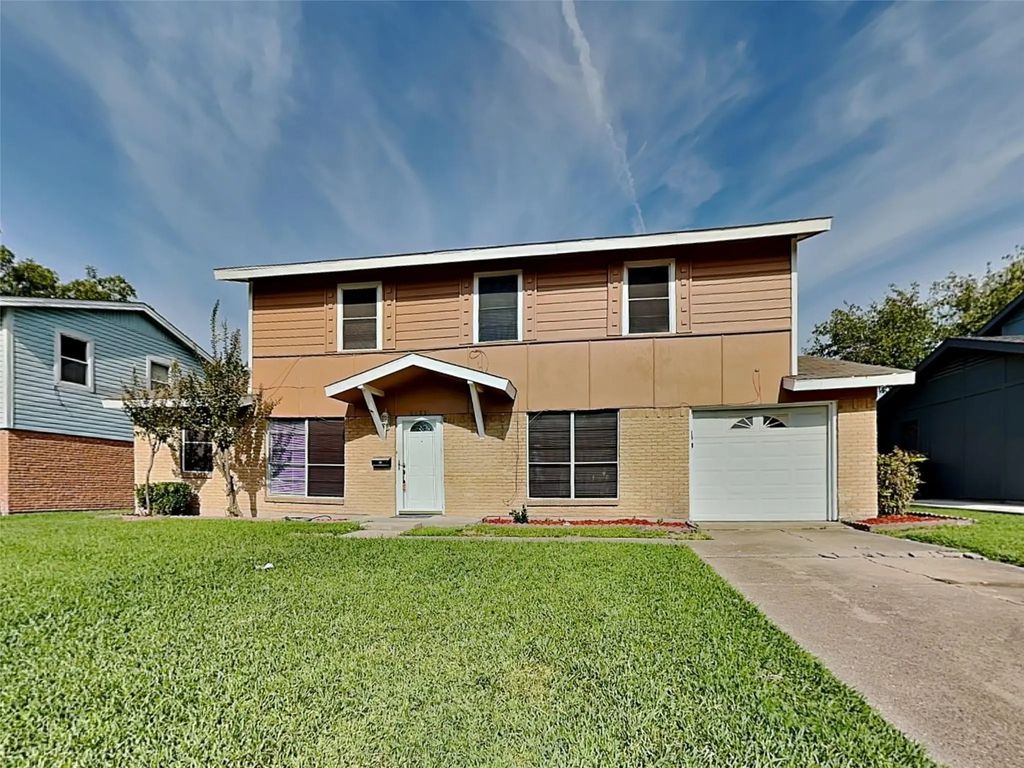 2423 Mark Drive, Mesquite