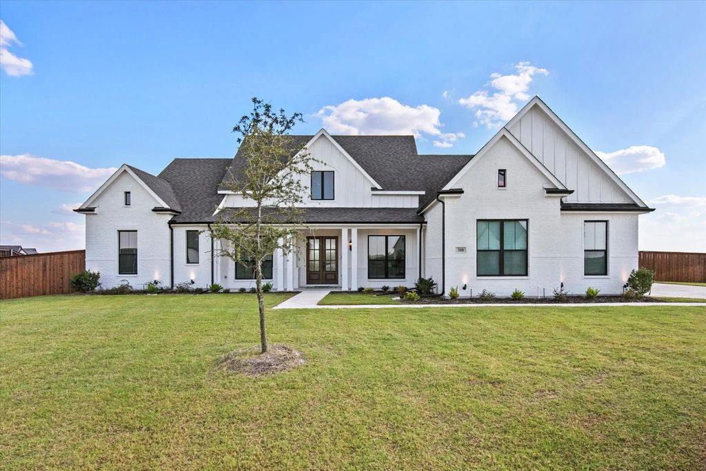 310 Motega Court, Waxahachie