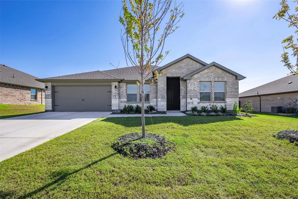 1210 Cyprus Lane, Cedar Hill
