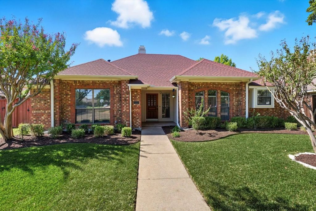 9009 Rodeo Drive, Irving