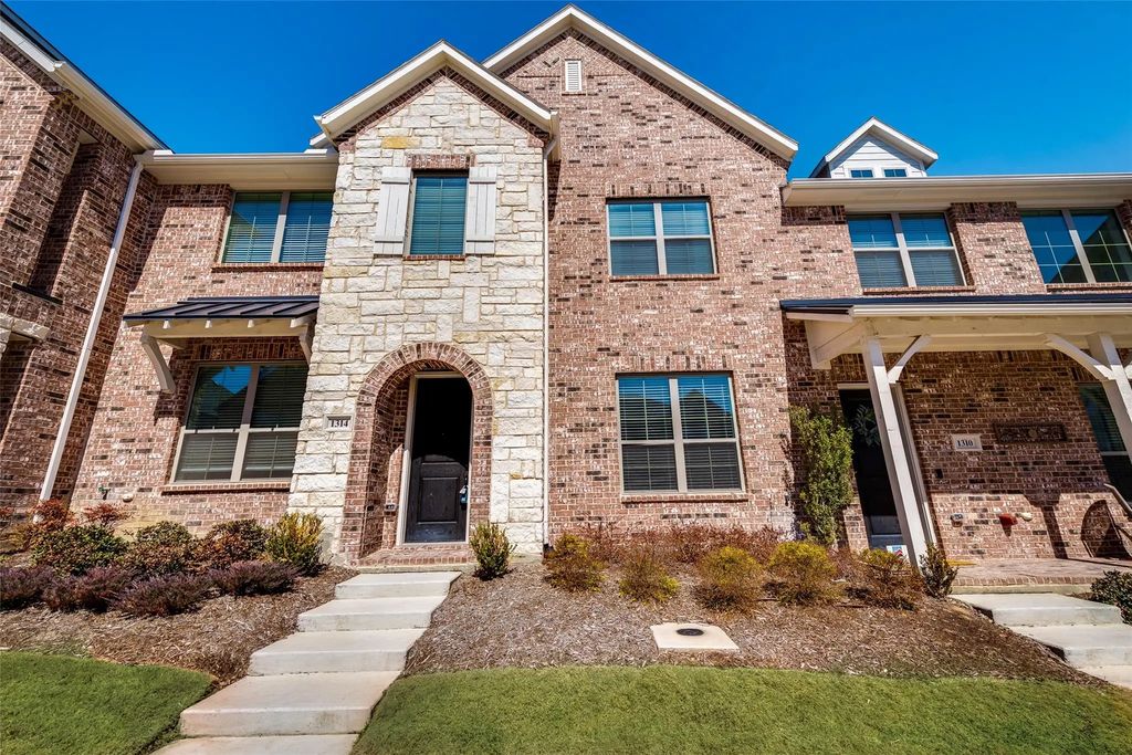 1314 Casselberry Drive, Flower Mound