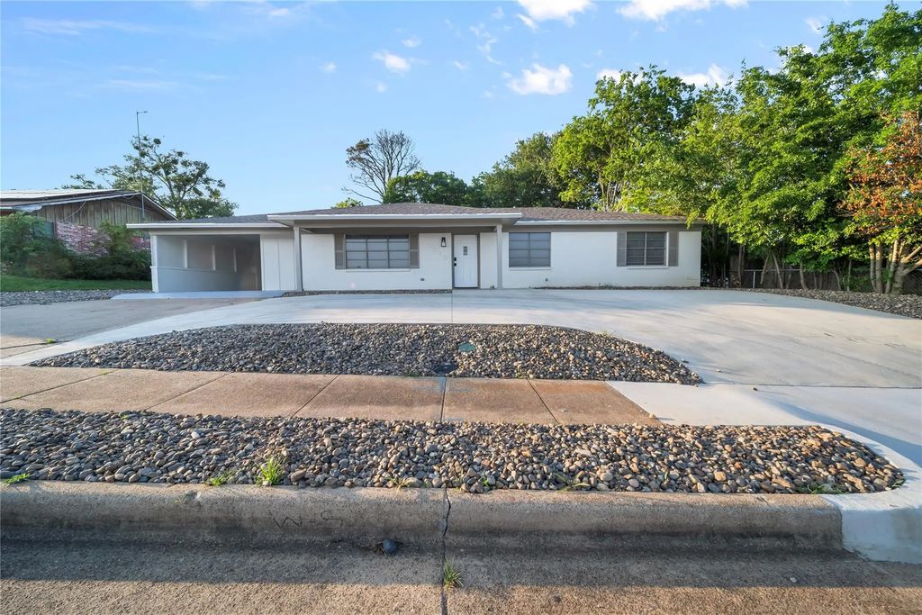 1528 E Devine Street, Tyler