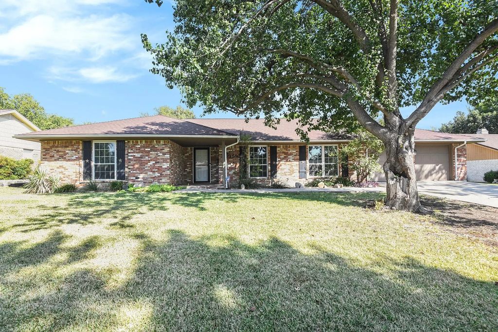 3516 Lawndale Avenue, Fort Worth