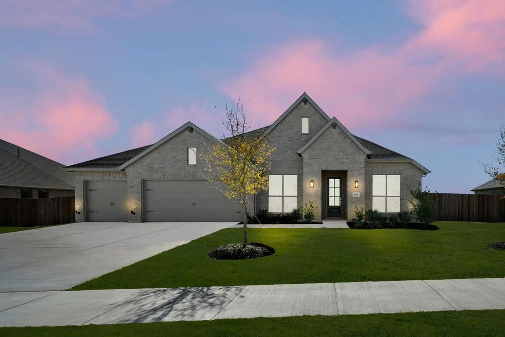 109 Grey Wolf Court, Godley
